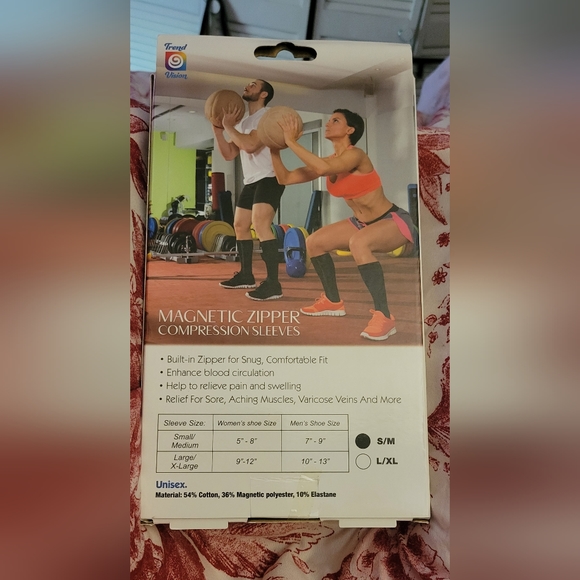 Trend Vision Magnetic Zipper Compression Sleeves - Picture 7 of 7